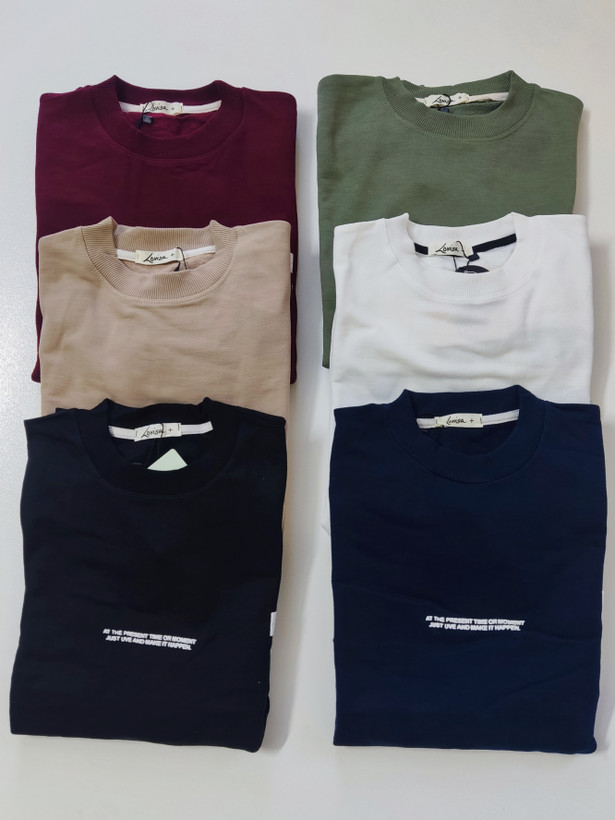 دورس اورسایز یقه گرد ، پشت و رو طرح ـ Oversized crew-neck dors with designs on both the front and back