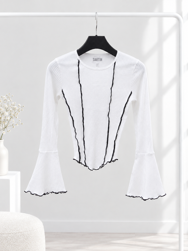 بلوز کثیف دوزی آستین کلوش ـ bell-sleeve blouse